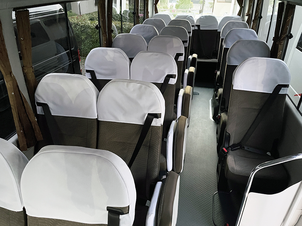 マイクロバス
